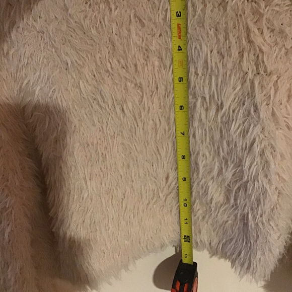 Urban Outfitters Edgy Cream Cropped Sherpa Sweater Size S - Picture 5 of 7